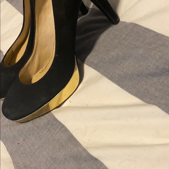 Marc fisher heels with gold trim - Picture 2 of 3
